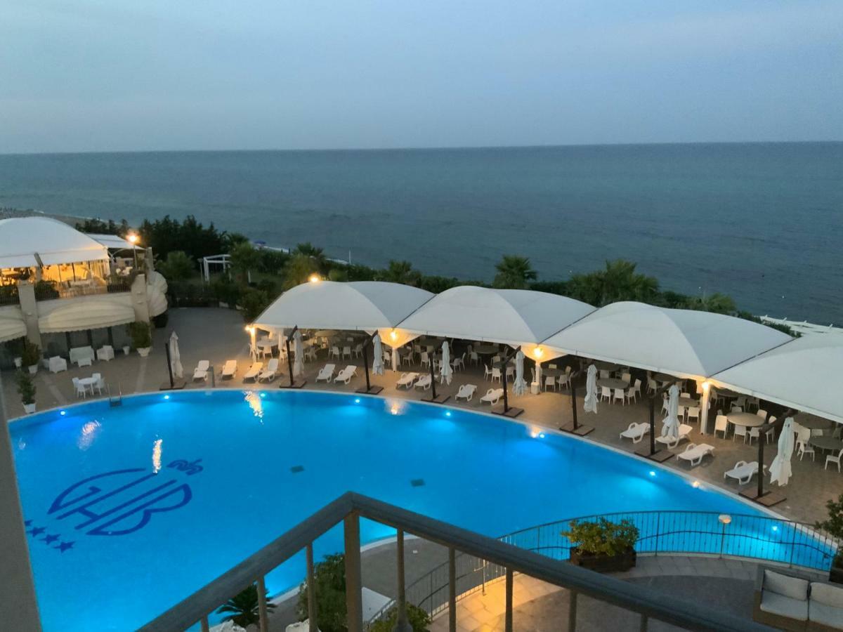 Grand Hotel Balestrieri Torre Melissa Exterior photo
