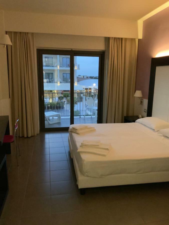 Grand Hotel Balestrieri Torre Melissa Exterior photo